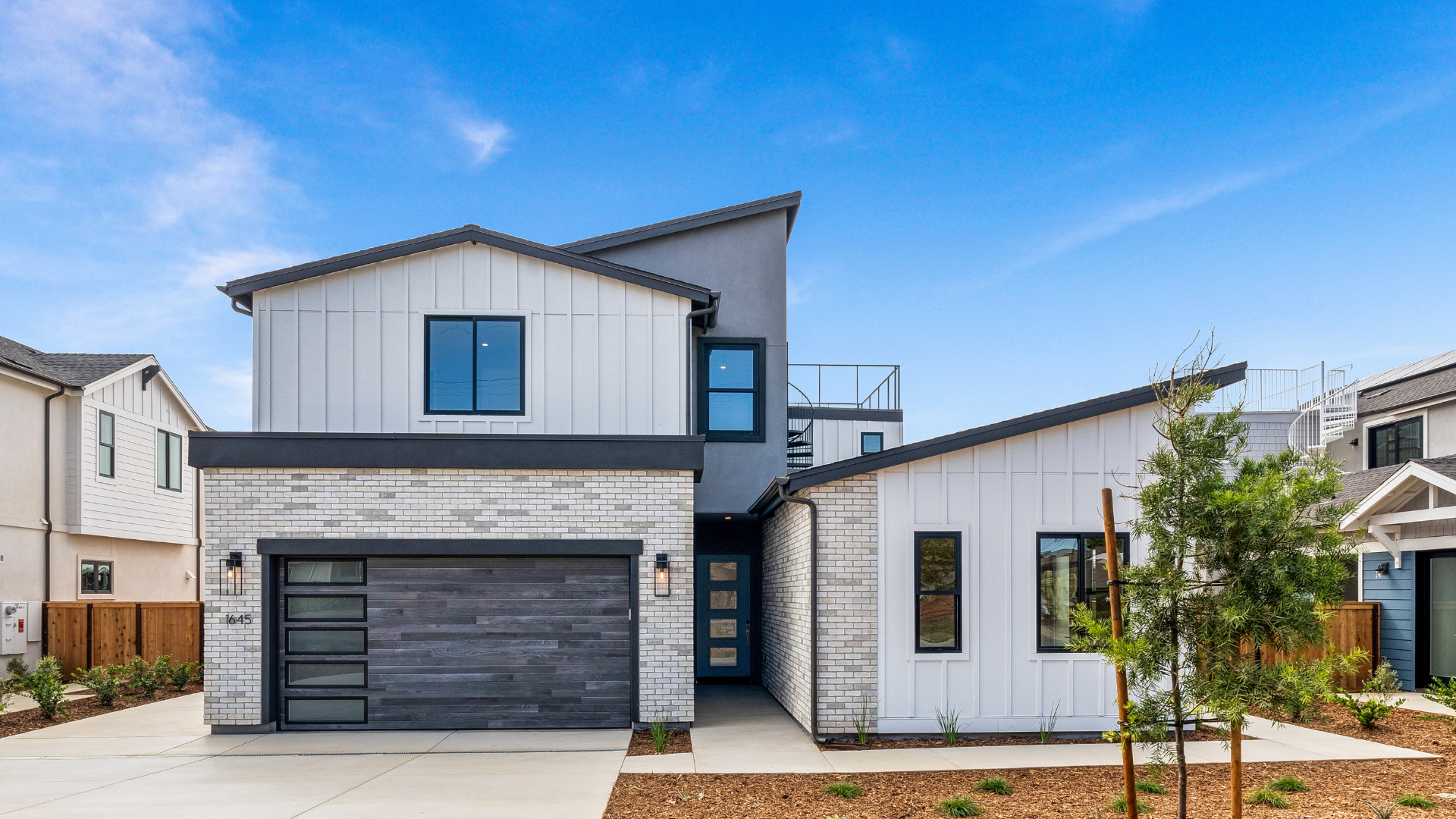 Exterior image of an 8 Pacific home